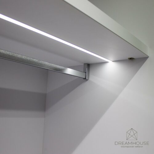 Диодная подсветка в мебели