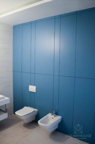 Функциональная стена санузла