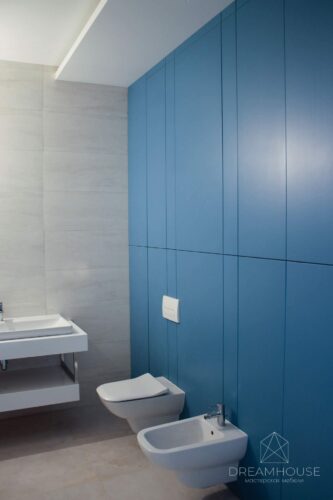 Функциональная стена санузла