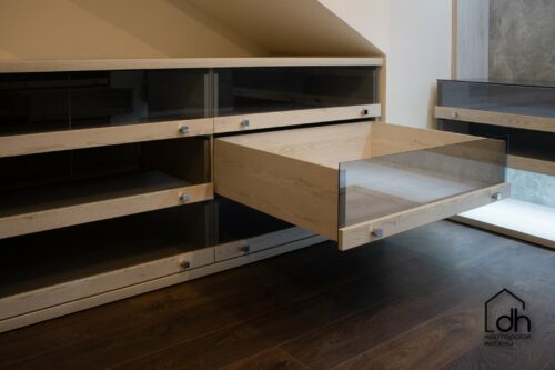 Гардеробная с большим шкафом для обуви