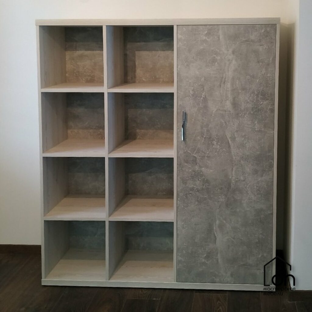 Гардеробная с большим шкафом для обуви