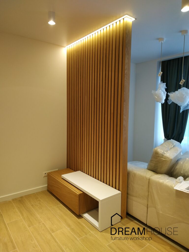 Декоративная перегородка с тумбой для ТВ