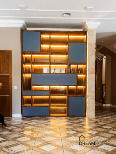 Книжный стеллаж с мини баром